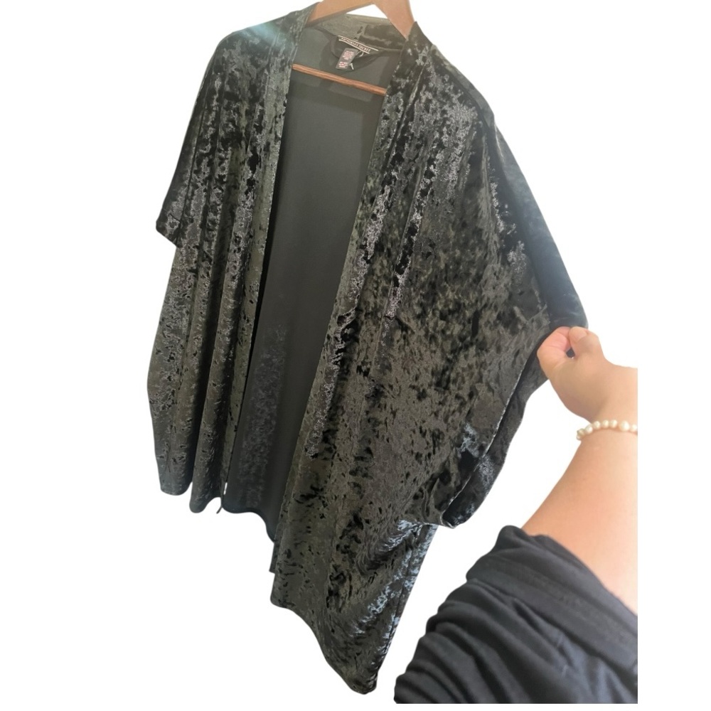 Victoria’s Secret Black Velvet Boxy Open Front Kimono Cardigan Sz Medium/Large - Picture 6 of 15